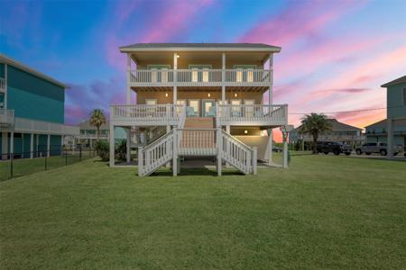 3216 Castle Drive
