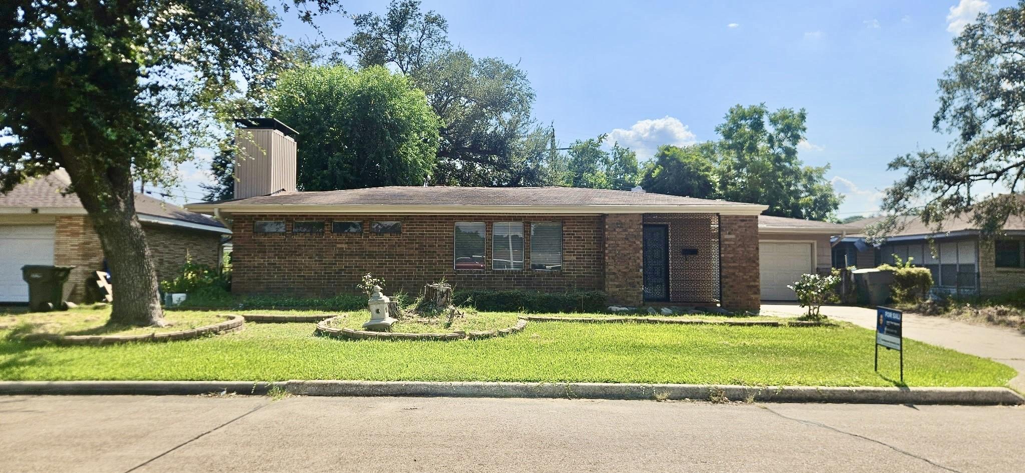 Image 1: 3425 Memorial Blvd.