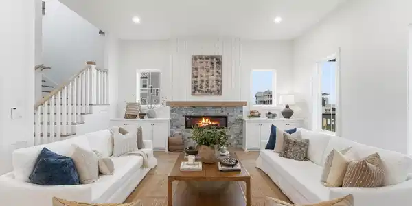 Image 2: Relax and enjoy the spacious living room bathed in