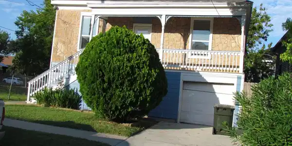 1806 Jack Johnson Boulevard