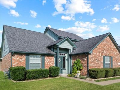 8018 Dogwood Court