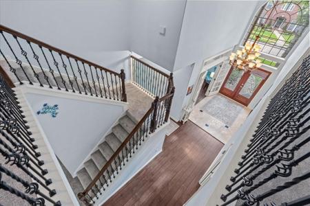 914 Pinewood Lane
