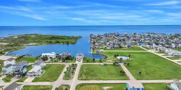 151 Miramar Drive