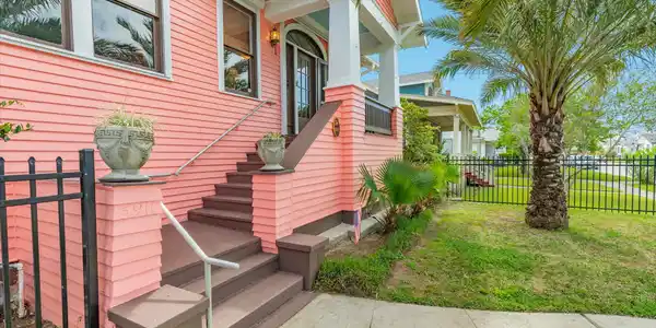 3911 Avenue R 1/2