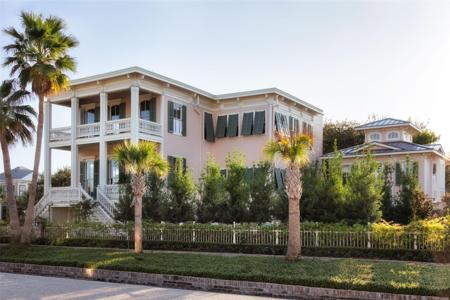 523 10th Street