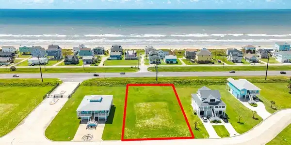 21305 Scissor Tail Lane