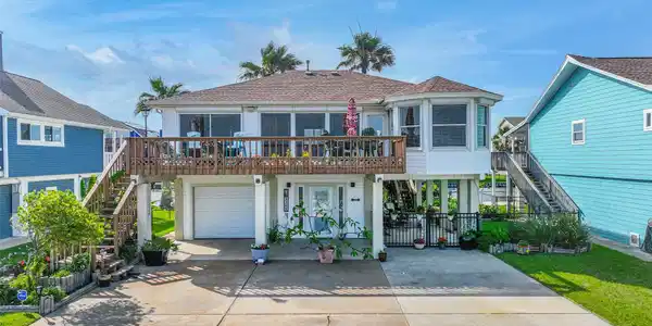 1309 Blue Heron Street