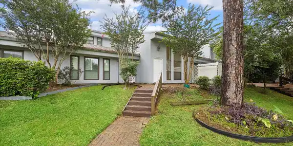 3805 Sunrise Drive