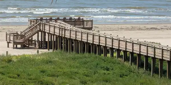 Image 2: Take a stroll along the boardwalk direcly from Pal
