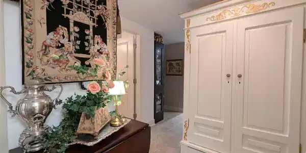 Image 4: Welcome to beautifully decorated unit BC612.