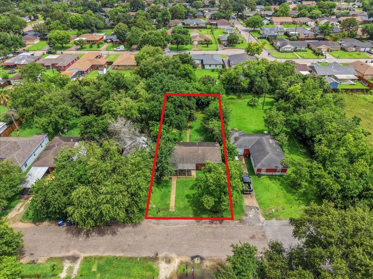Image 4: over view of home
