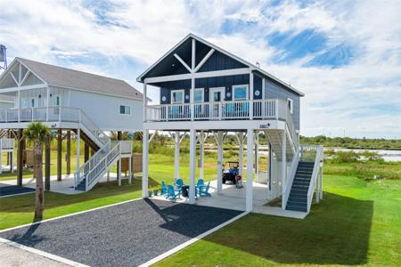 1087 Shady Lane