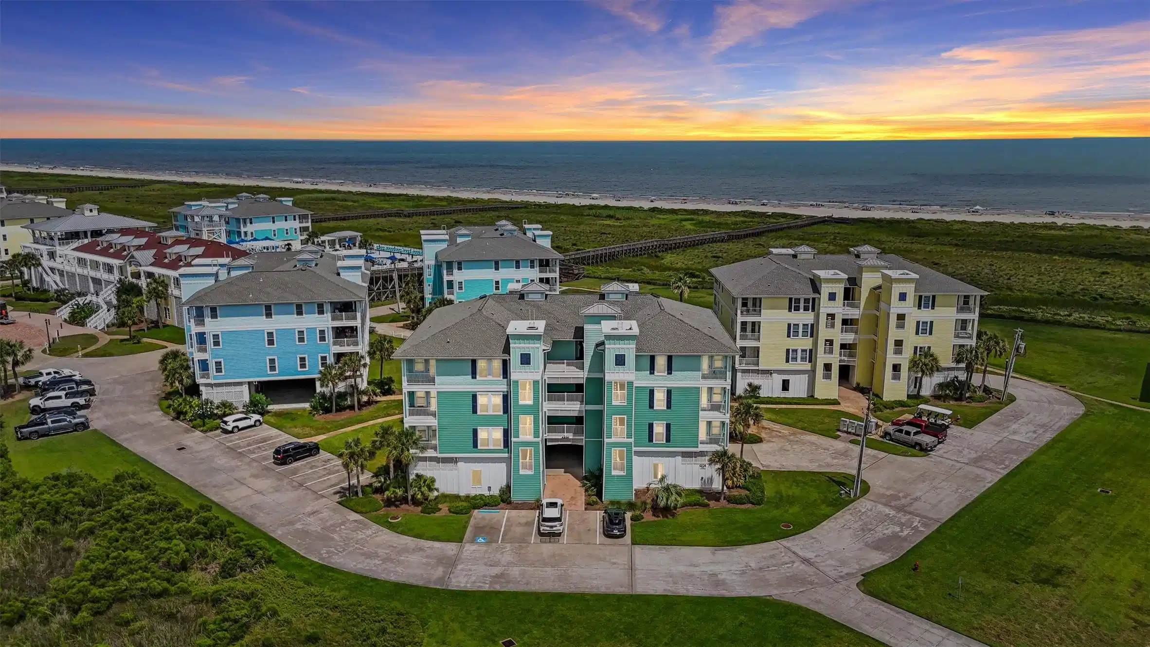 Image 1: Welcome to your top-floor beachside escape in Poin