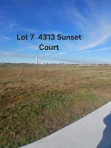 4313 SUNSET CT