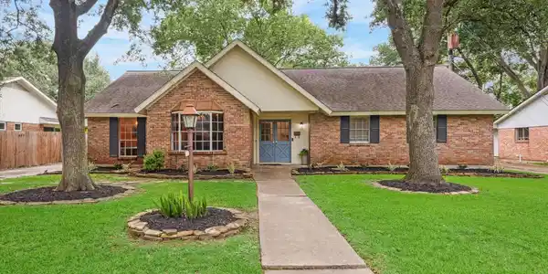 18407 Point Lookout Drive