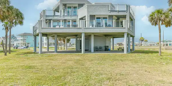 18611 W De Vaca Lane