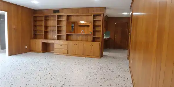 Image 3: Living Area