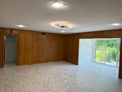 Image 4: Den to Sunroom