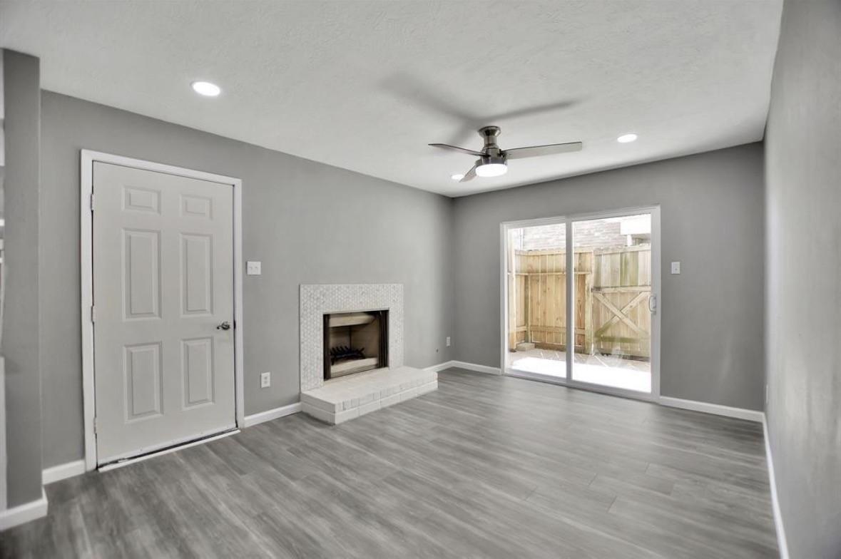 Image 3: Fireplace