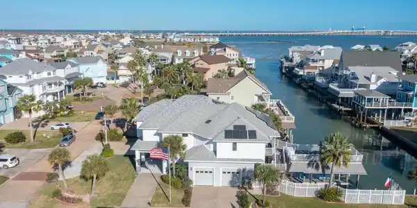 923 Short Reach Drive