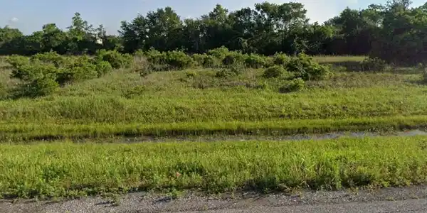 7720 Emmett F Lowry Expressway