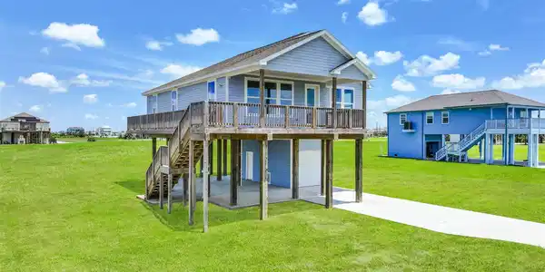 4015 Mitote Drive