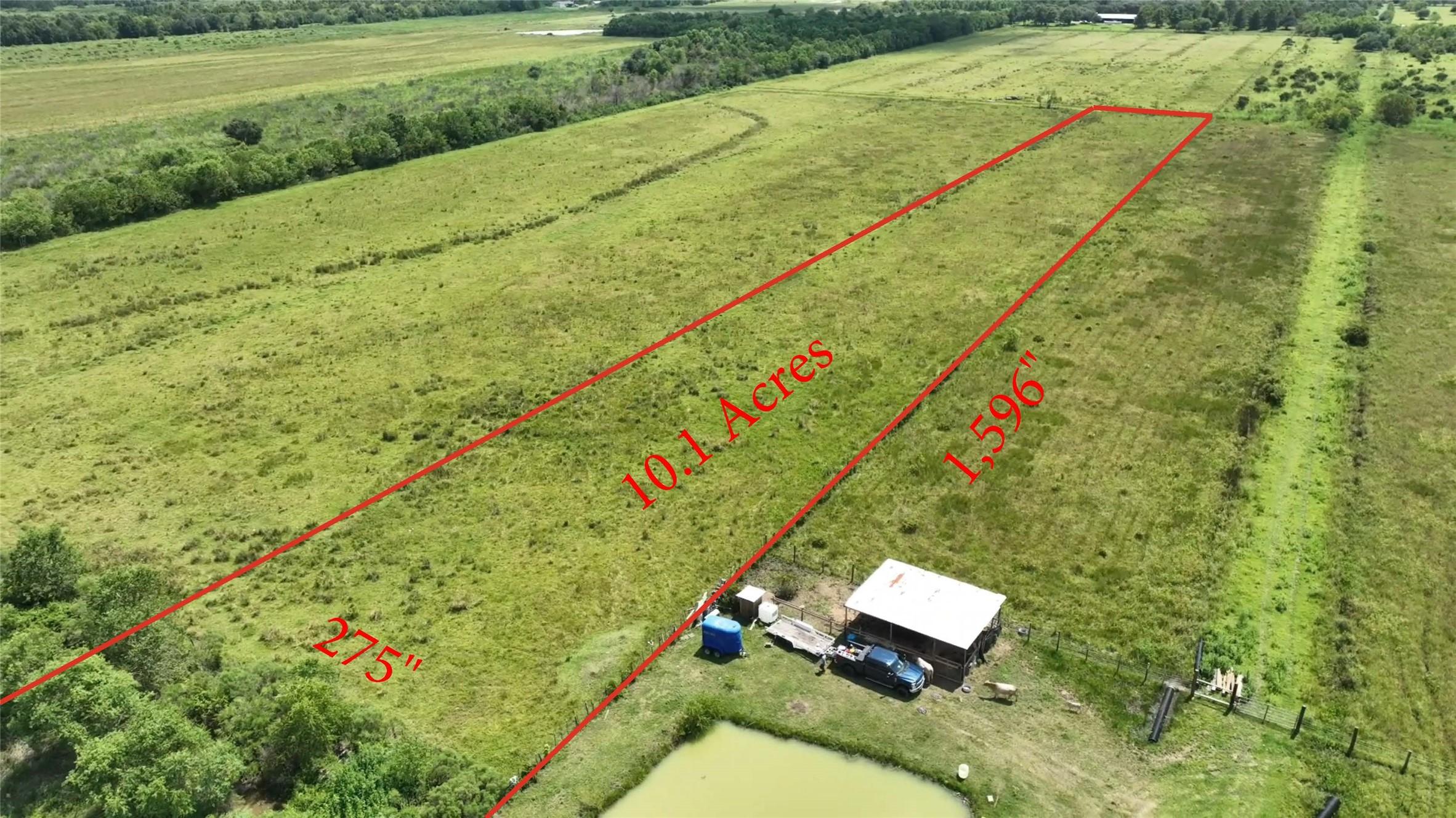 Image 2: 10.1-acre plot of land near Lake Anahuac, accessib