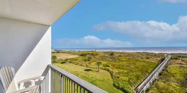 415 E Beach Drive