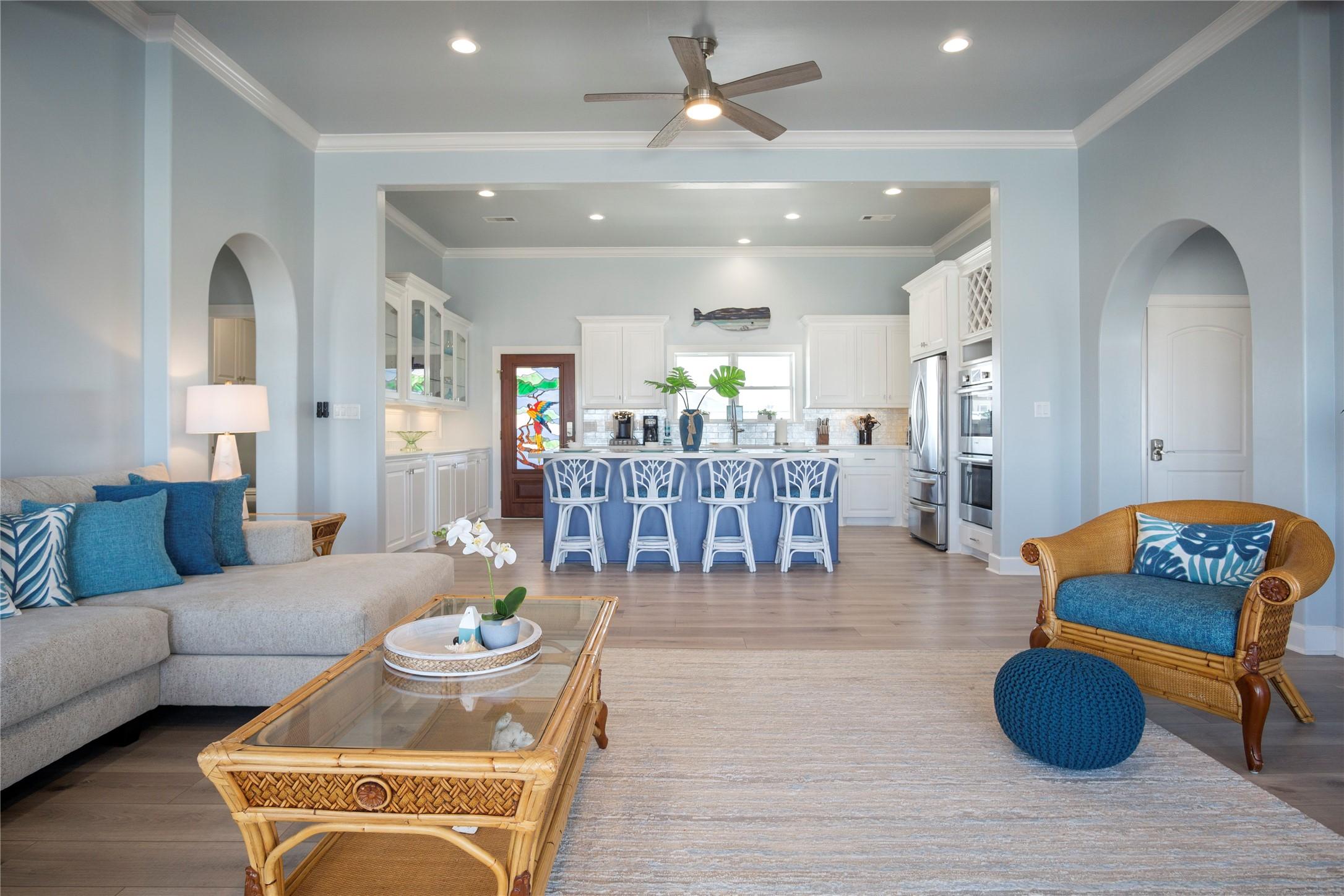 Image 4: Ample space is available for friends and family to