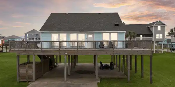 23005 Miramar Drive