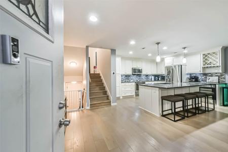 3919 Sunrise Drive