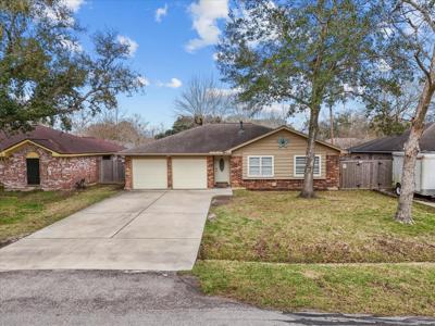 2122 Redwood Street