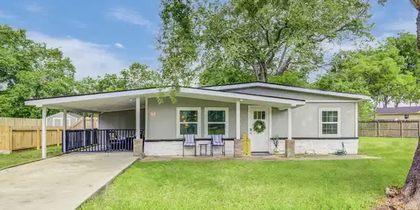 541 Circle Drive