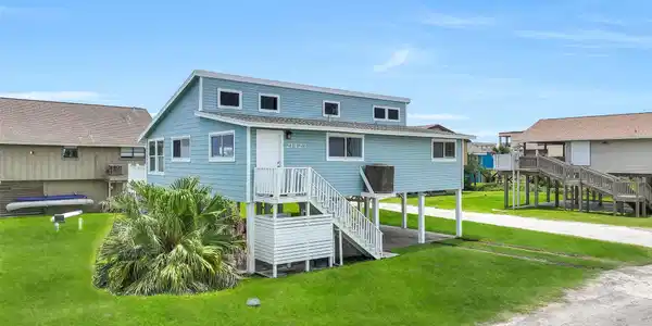 21423 Gulf Drive