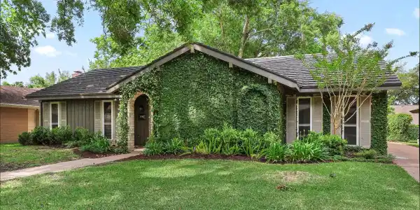 18306 Barbuda Lane
