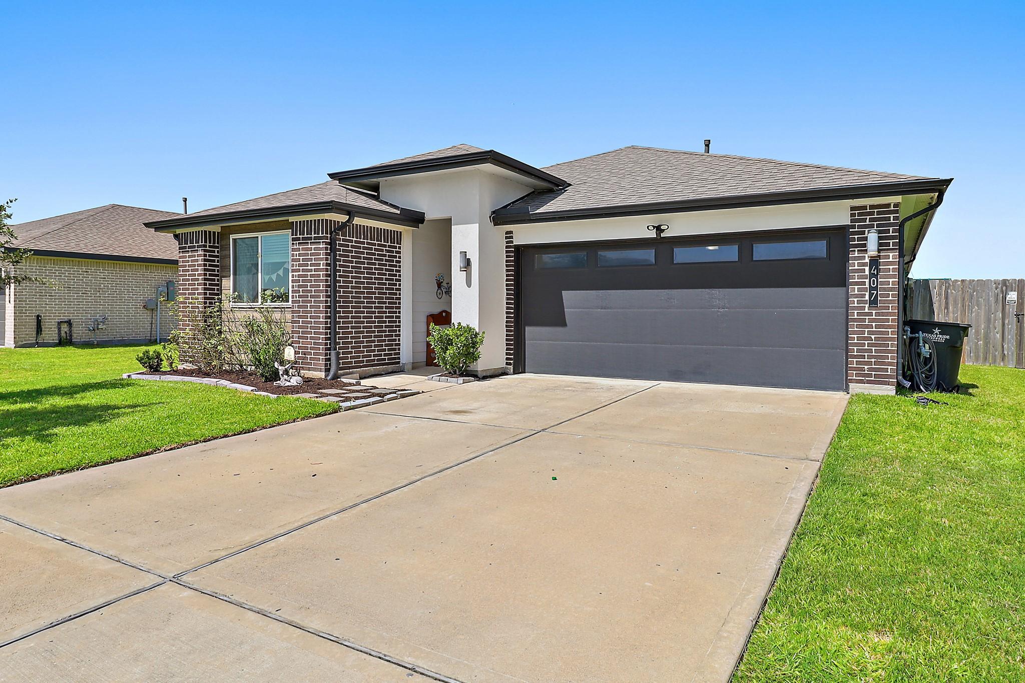 Image 3: Front of house