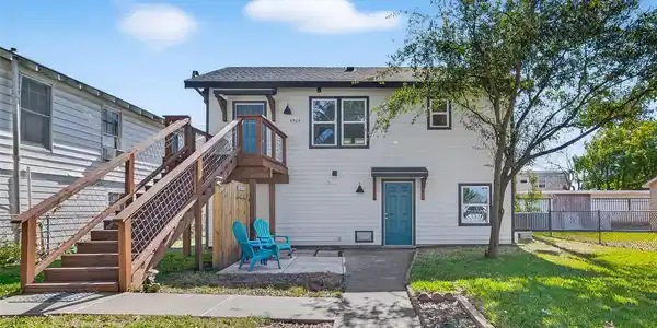 4925 Avenue N 1/2