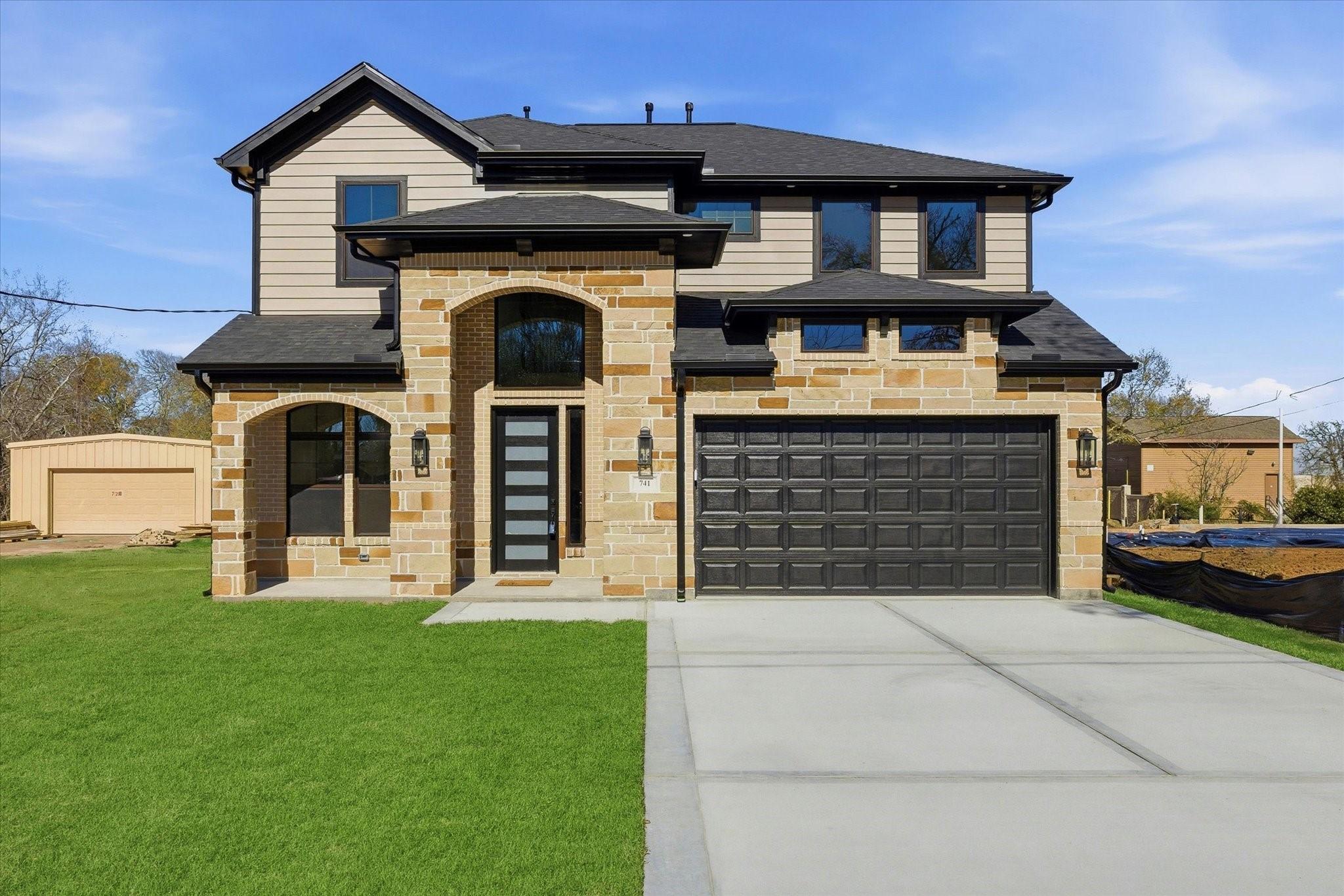 Image 2: This stunning new construction is move-in ready an