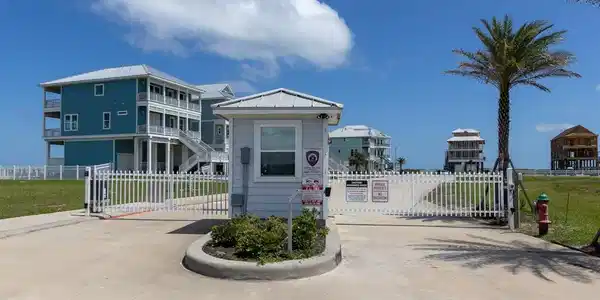 4 Grand Beach Boulevard