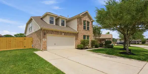 929 Bay Sky Way