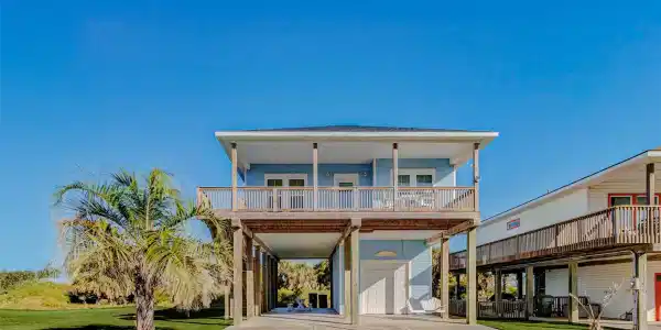 22310 Vista Del Mar