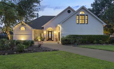 422 S Burnett Drive