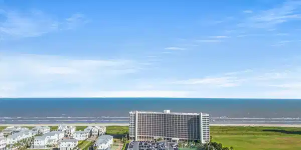 1401 E Beach Drive