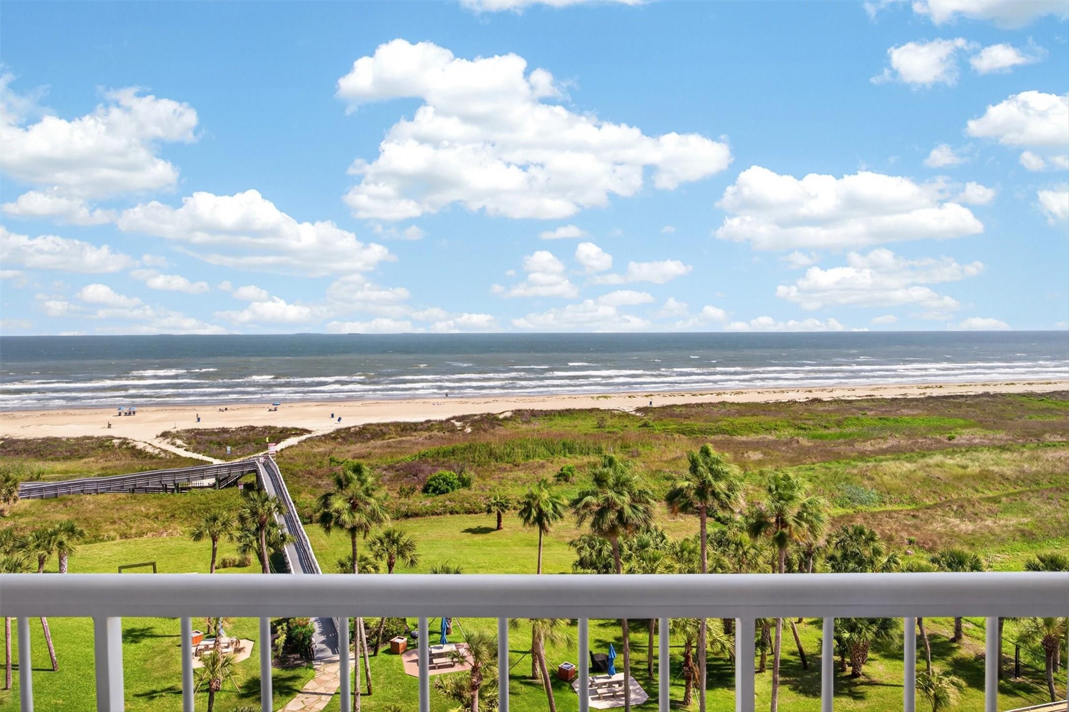 Image 3: Experience the ultimate coastal lifestyle with mul