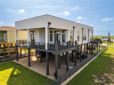 1402 County Road 230