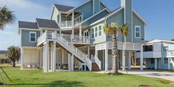 4210 Surf Drive