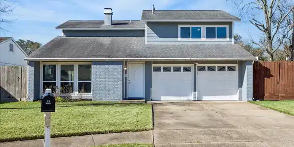 16006 Lost Rock Court