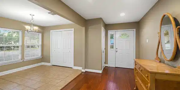 Image 3: Welcome home
