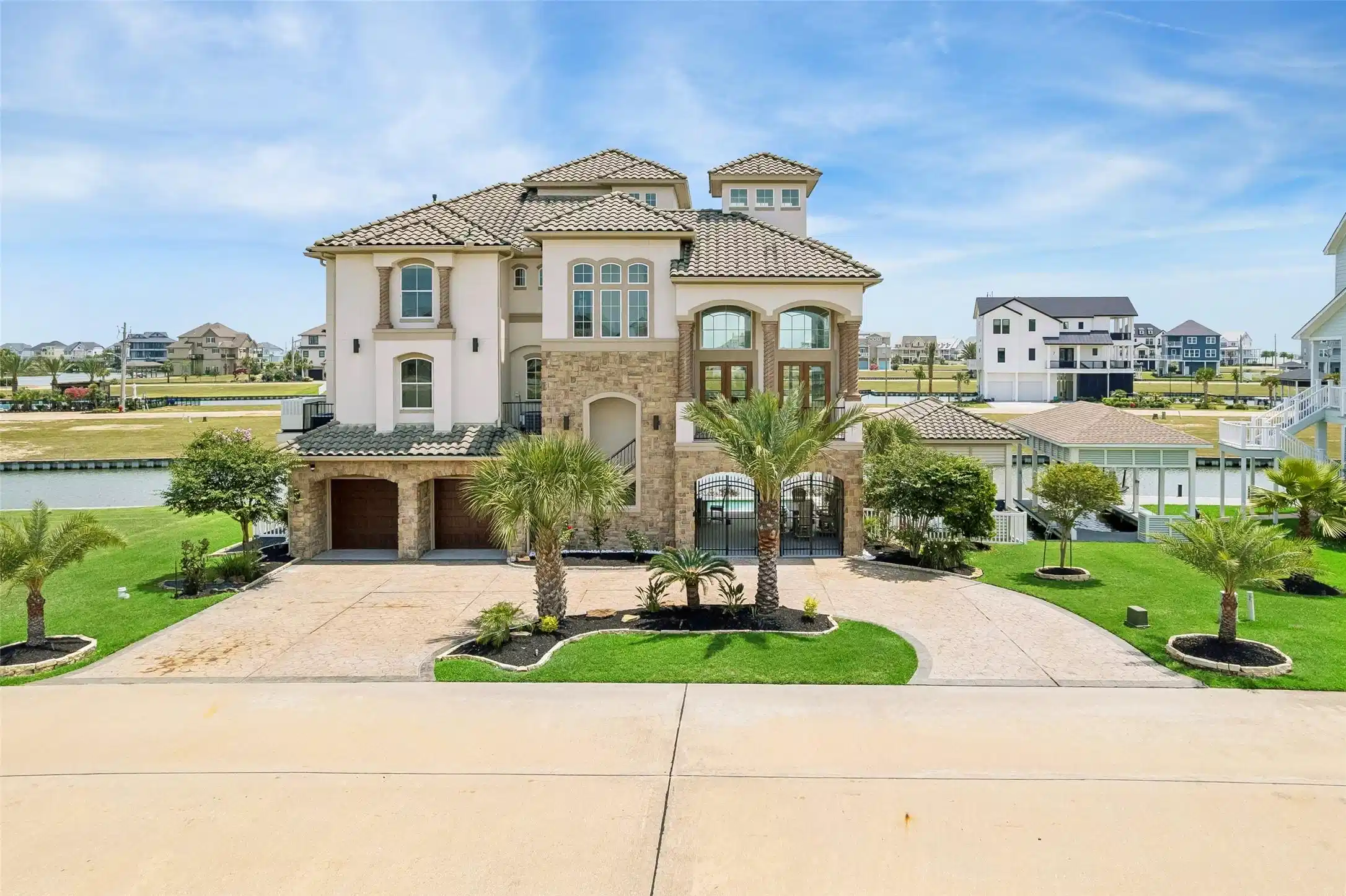 Image 1: A beautiful Mediterranean waterfront estate welcom