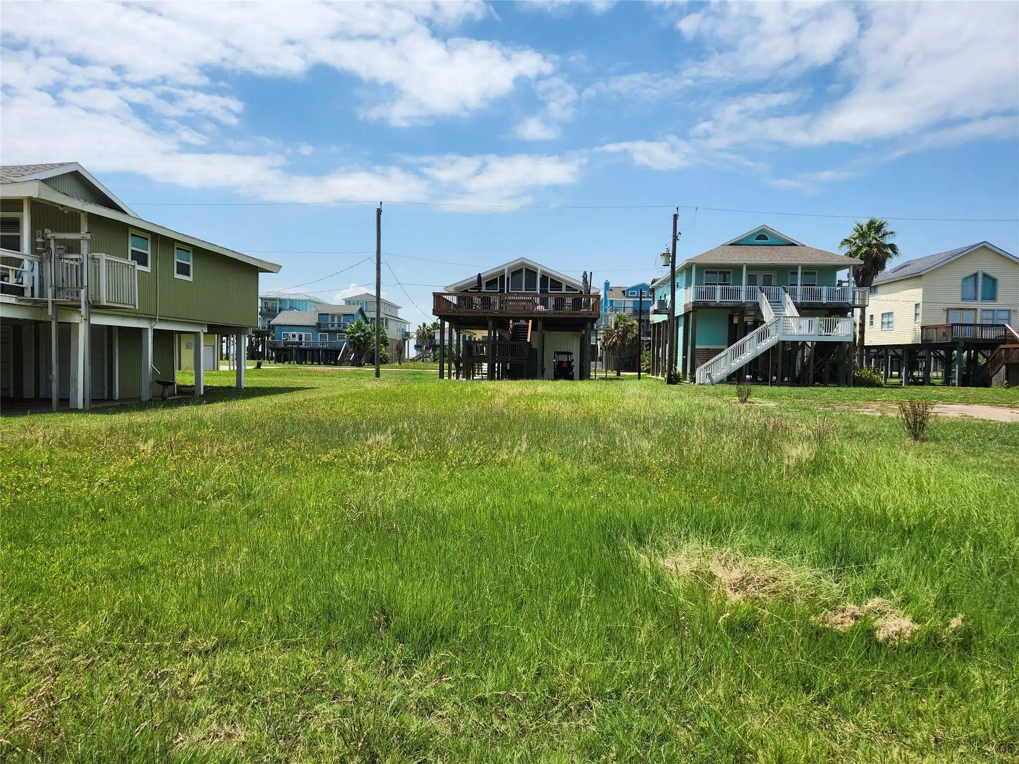Image 1: 50'x100'